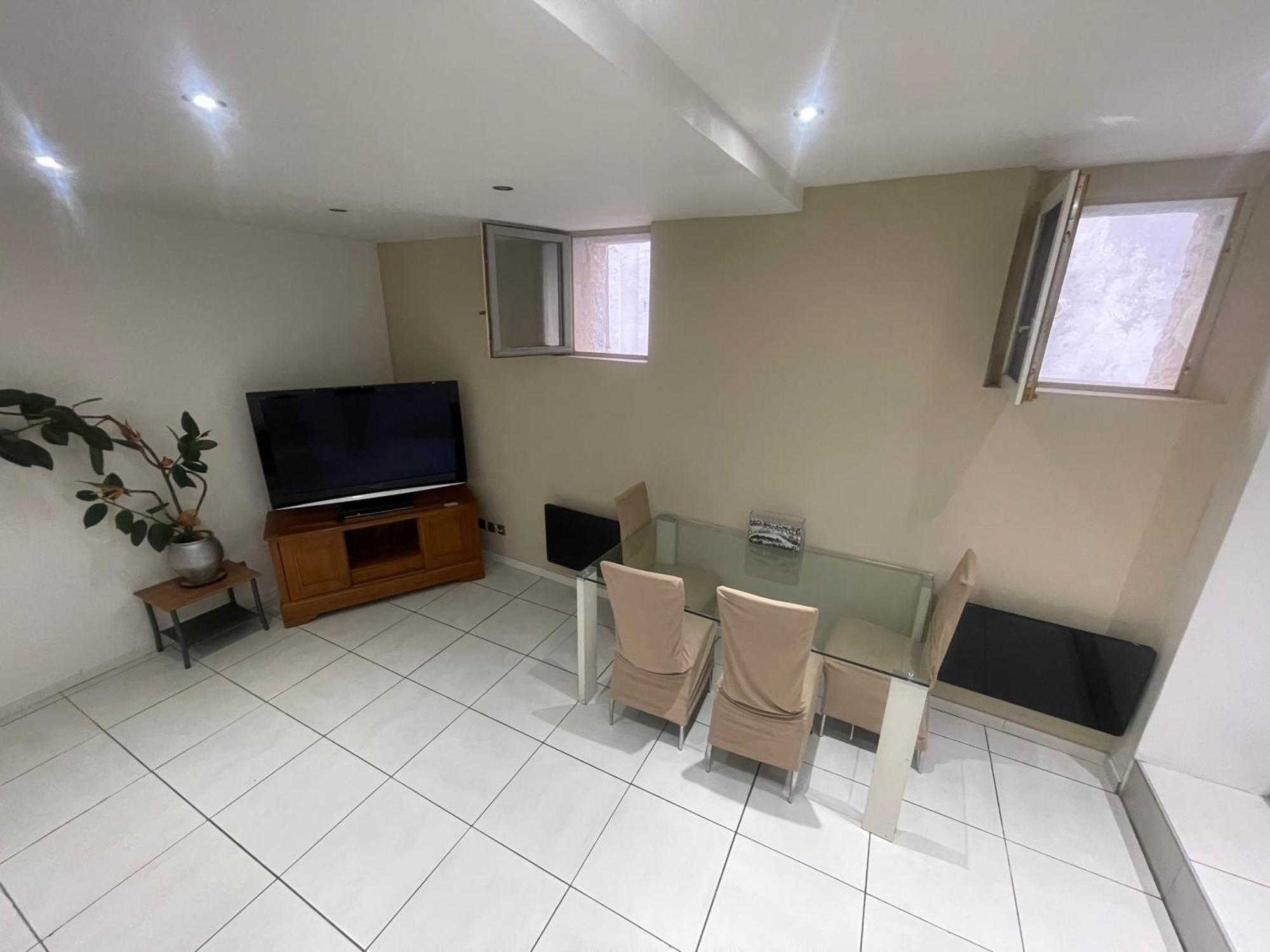 Tres Bel Appartement Pres De Montpellier Gignac  Buitenkant foto