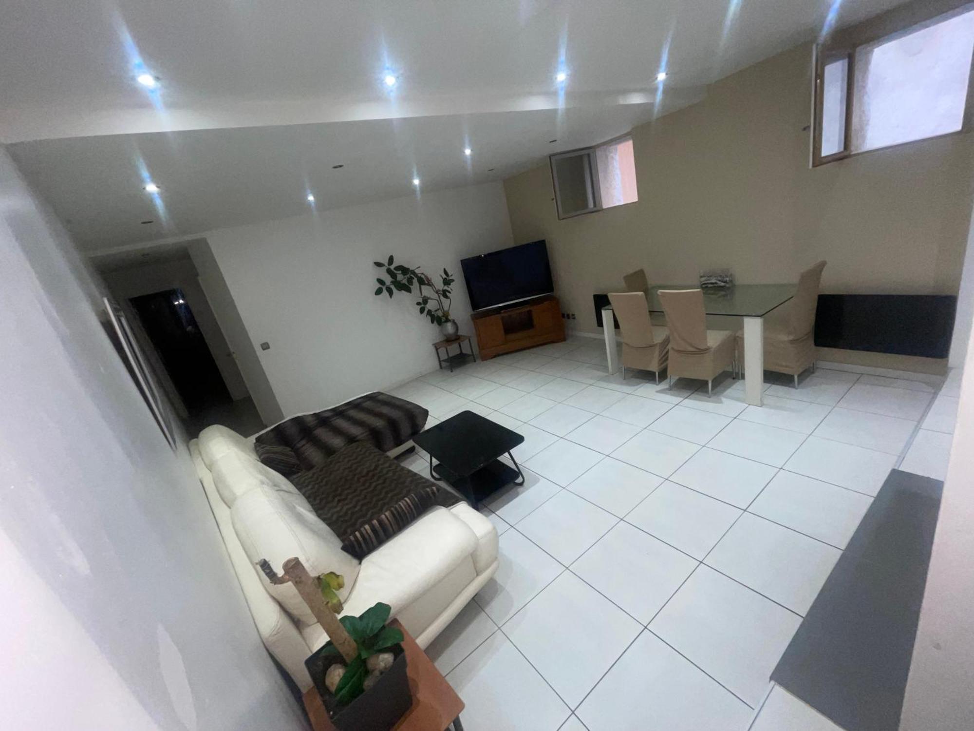 Tres Bel Appartement Pres De Montpellier Gignac  Buitenkant foto